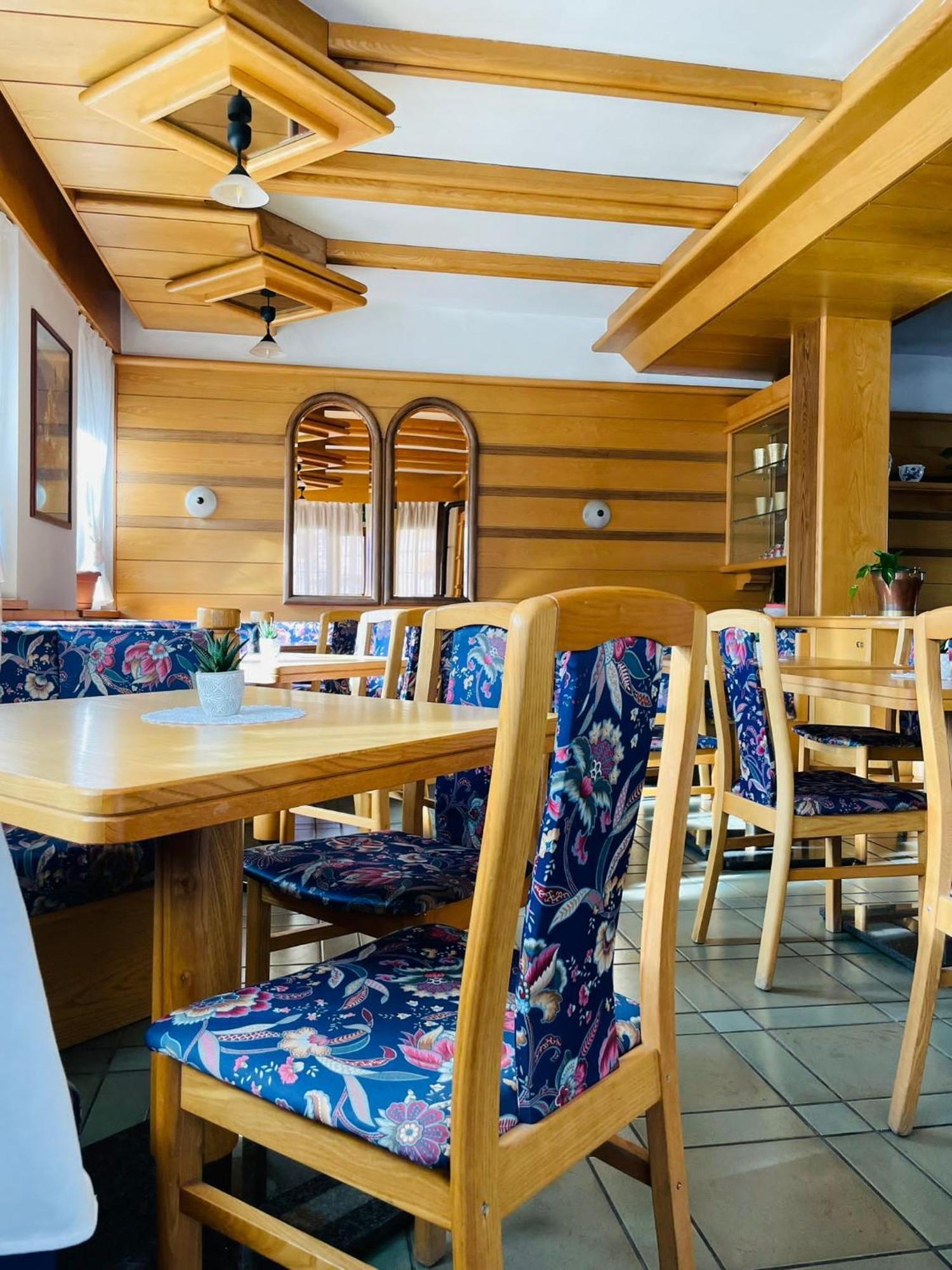 핀졸로 Garni Bonsai B&B 외부 사진