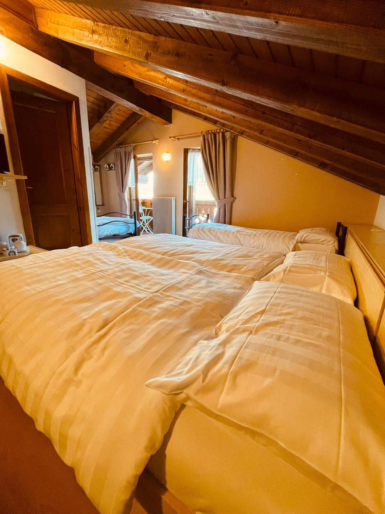 핀졸로 Garni Bonsai B&B 외부 사진