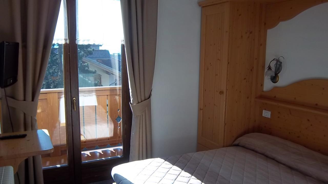 핀졸로 Garni Bonsai B&B 외부 사진